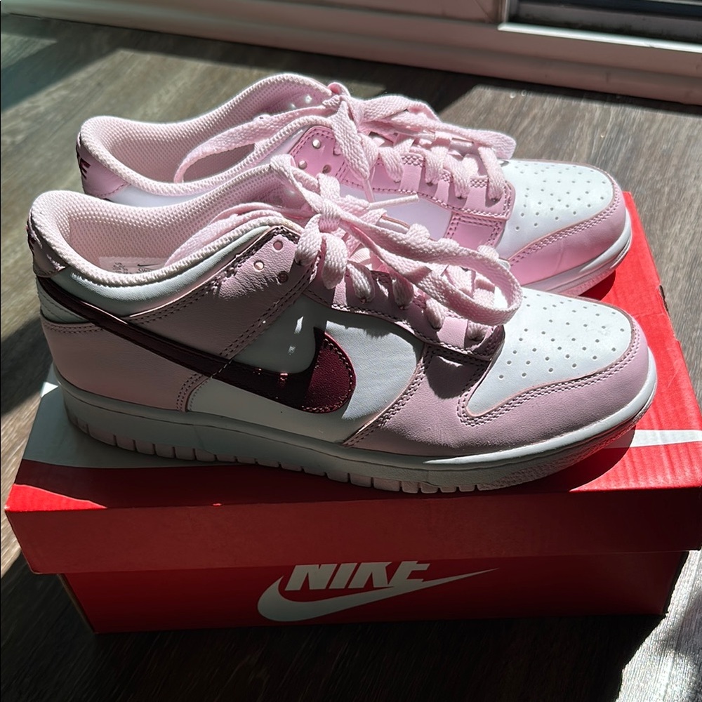 Nike grade school Dunk lows